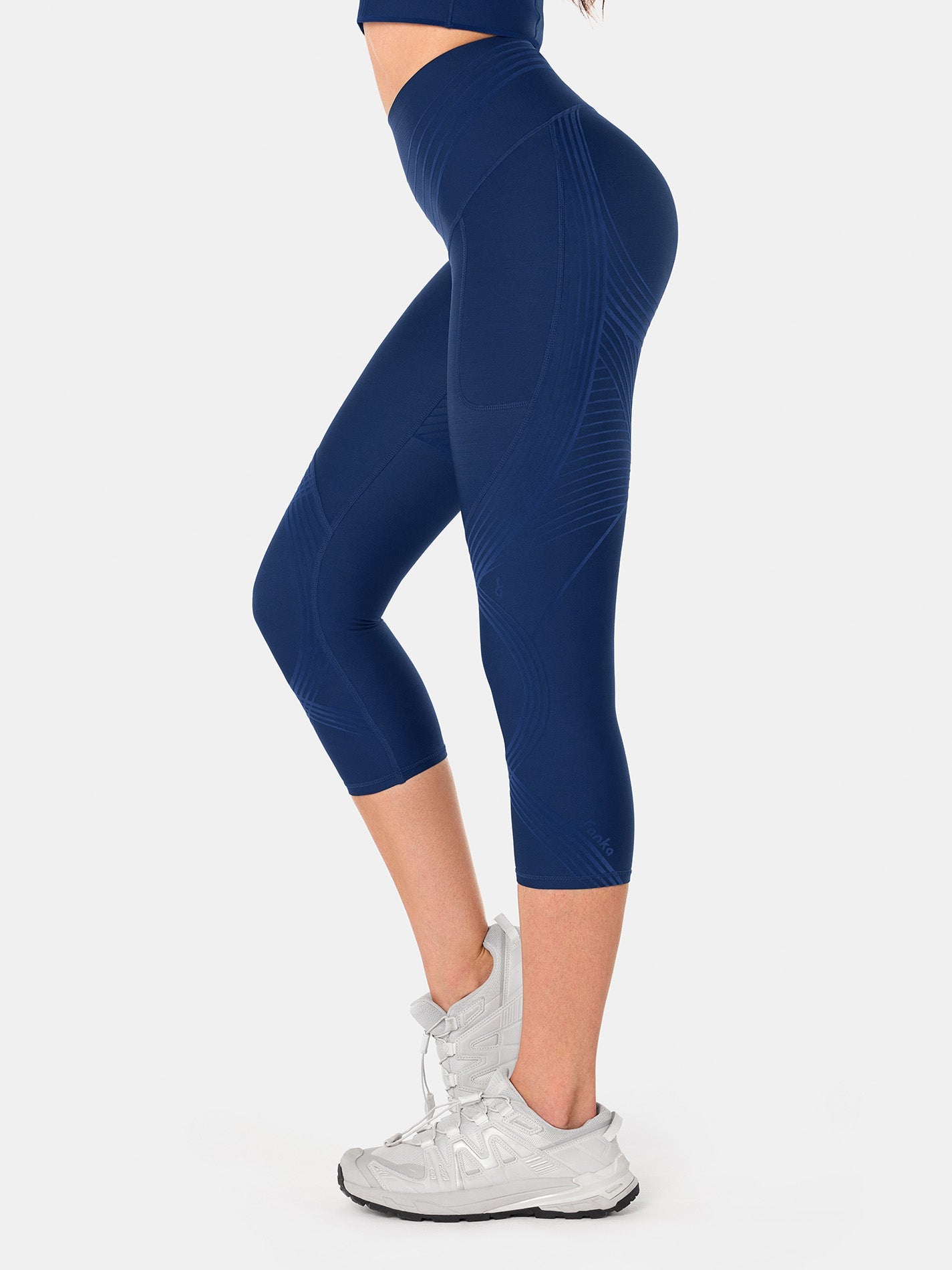 Body Sculpt Side Pocket Capri Leggings 2.0 (Reversible Wear)