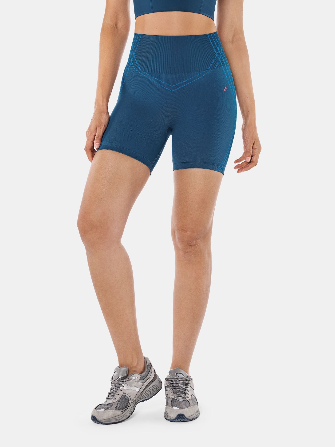 FirmFiit Seamless 8" Biker Shorts