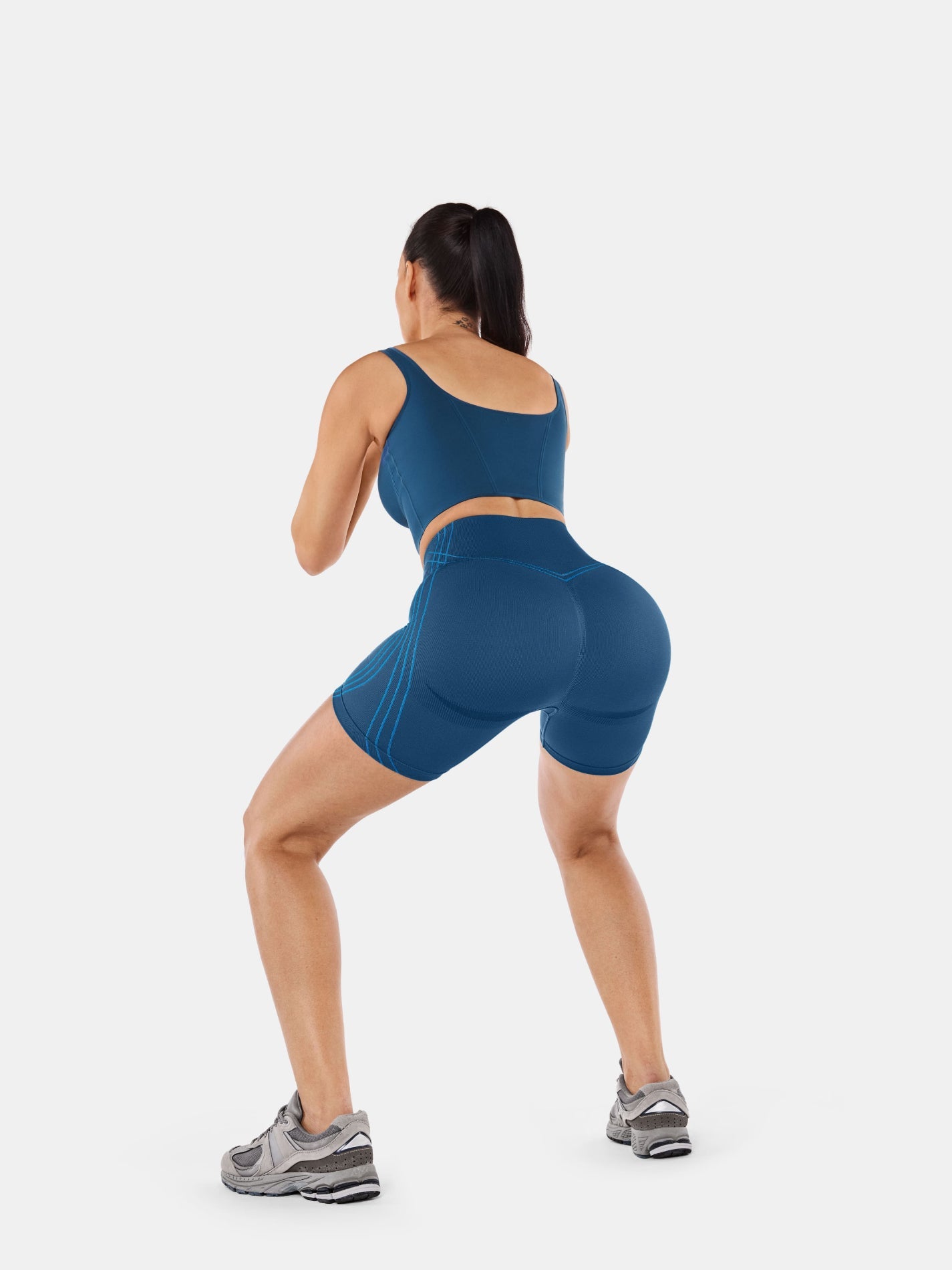 FirmFiit Seamless 8" Biker Shorts